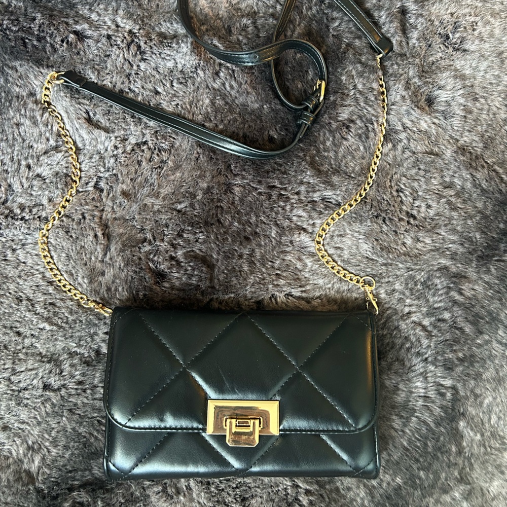 Kelly & Katie Stefany Quilted Crossbody Bag